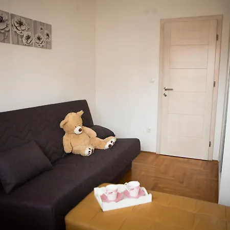 Lägenhet Apartman Anika, Lukavica, Sarajevo
